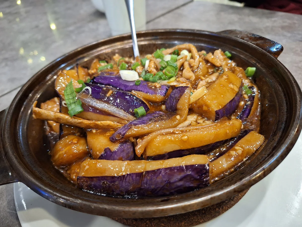 spicy eggplant with salted fish pot 咸鱼茄子煲